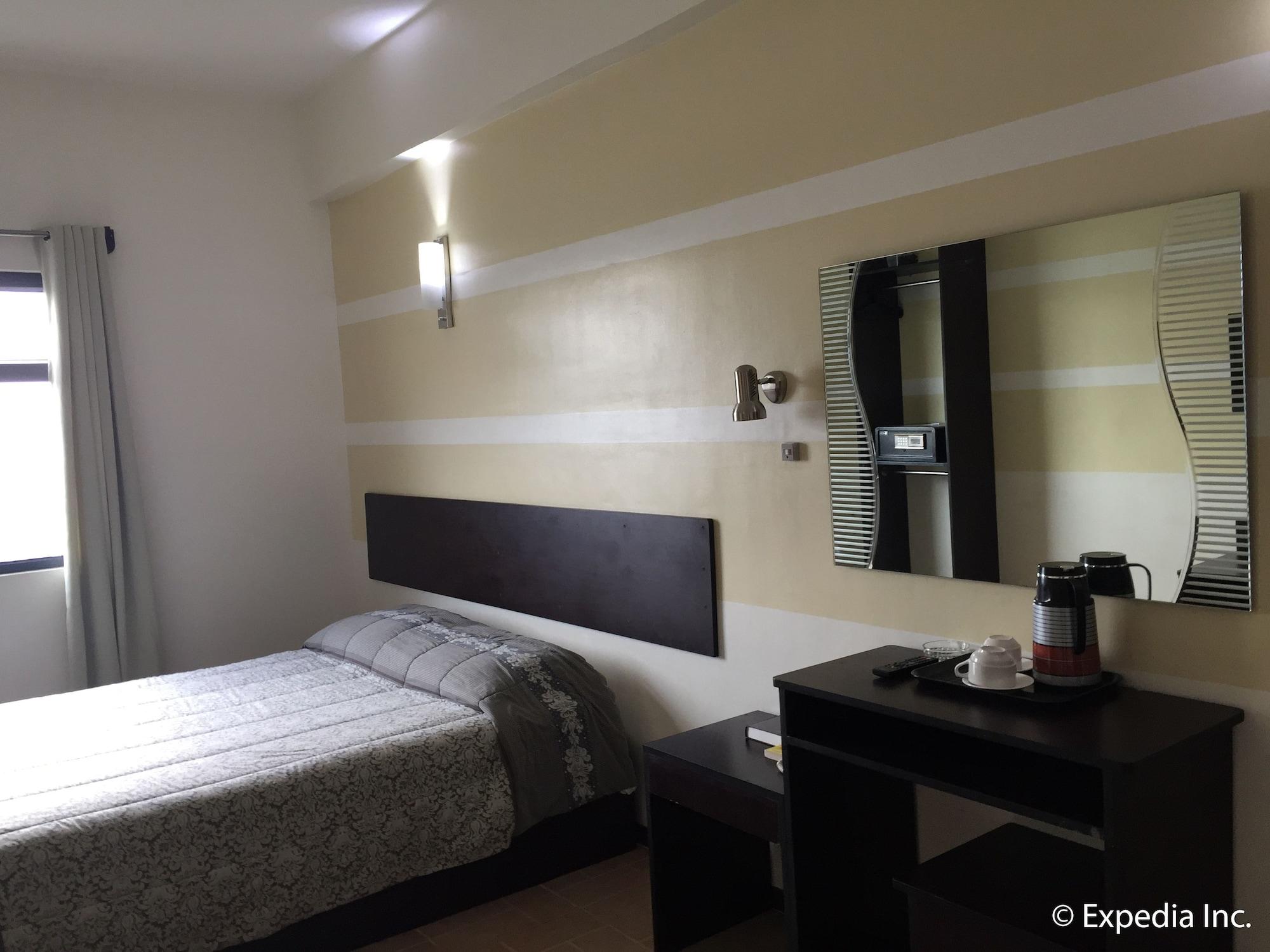 Metro Park Hotel Mandaue Себу Экстерьер фото