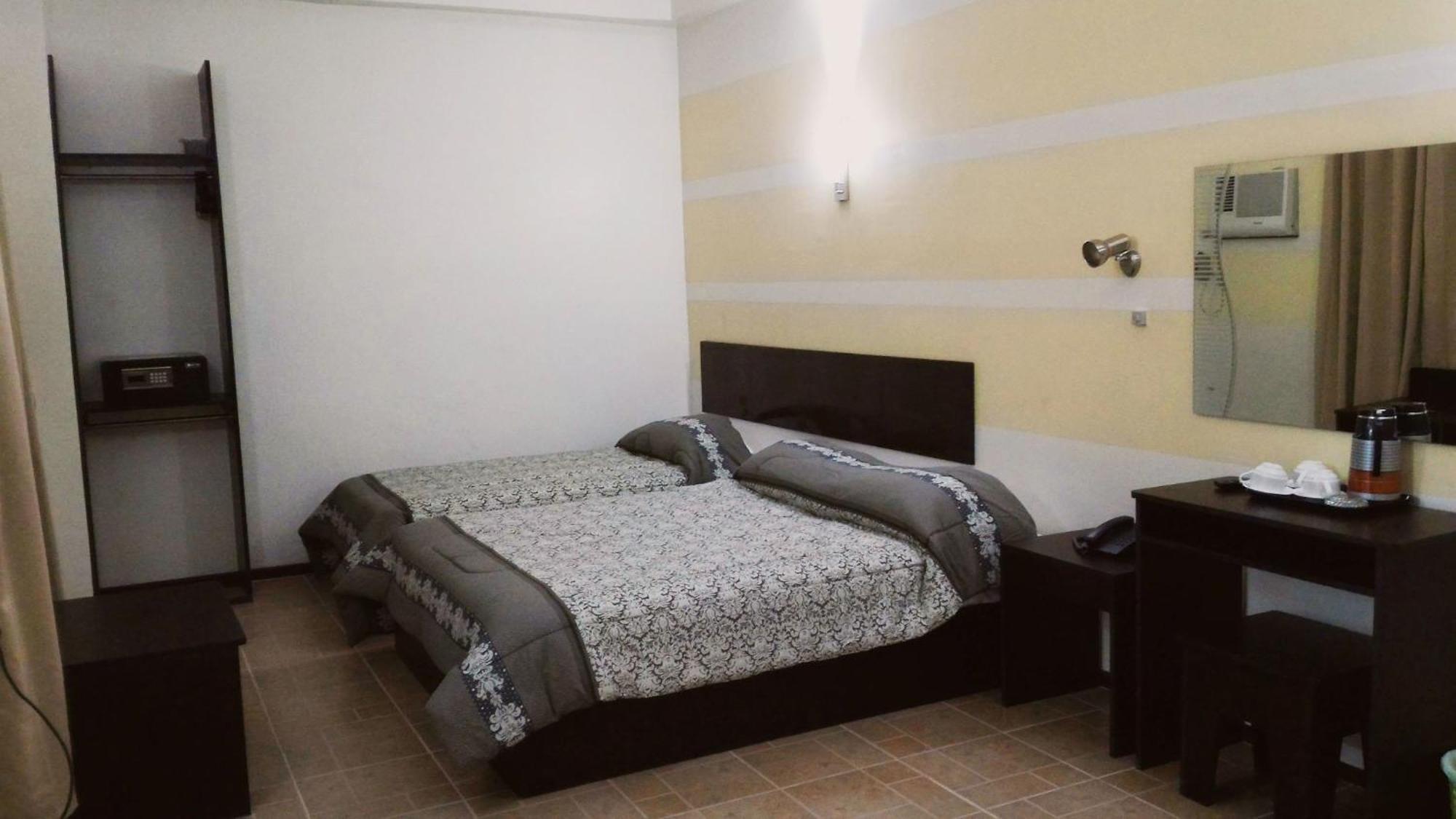 Metro Park Hotel Mandaue Себу Номер фото
