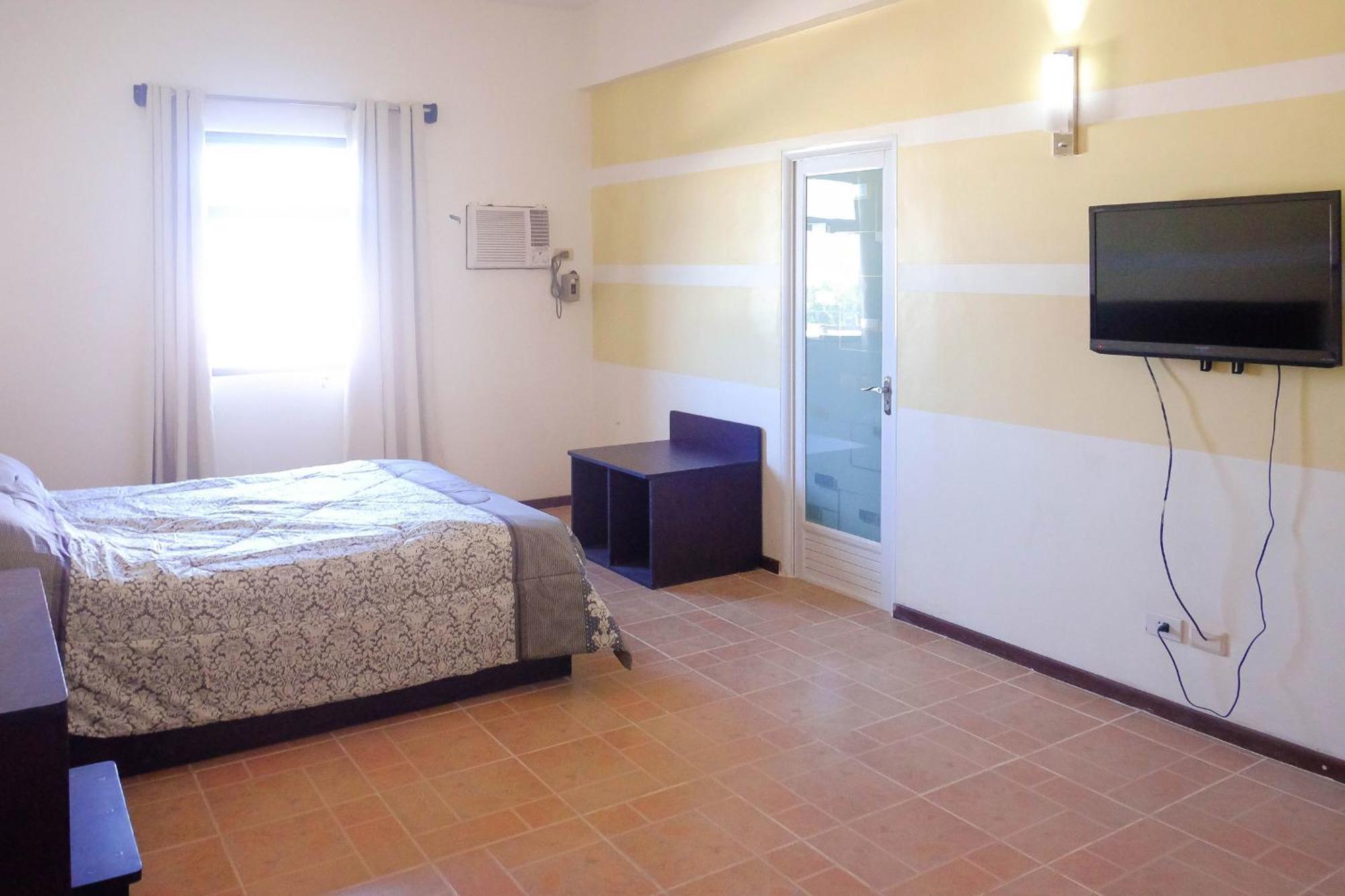 Metro Park Hotel Mandaue Себу Номер фото